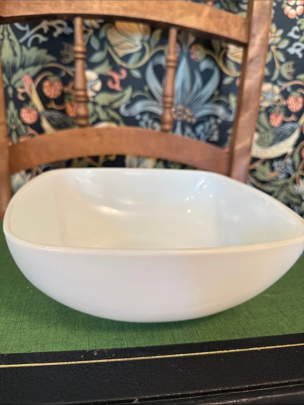 Vintage Pyrex Opal White Square Hostess Serving Bowl 515-B 1.5 quart